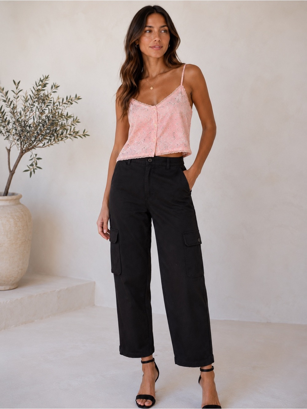Liverpool • NWT $170 Crop Cargo pants W15-19” R11” I25”